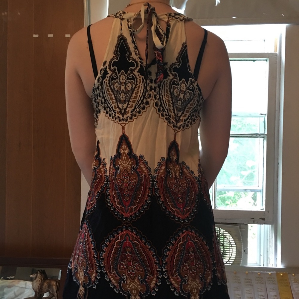 Cover up - Picture 2 of 2
